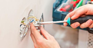 Электромонтажные работы Сосногорск цена 476 руб Электрика под ключ